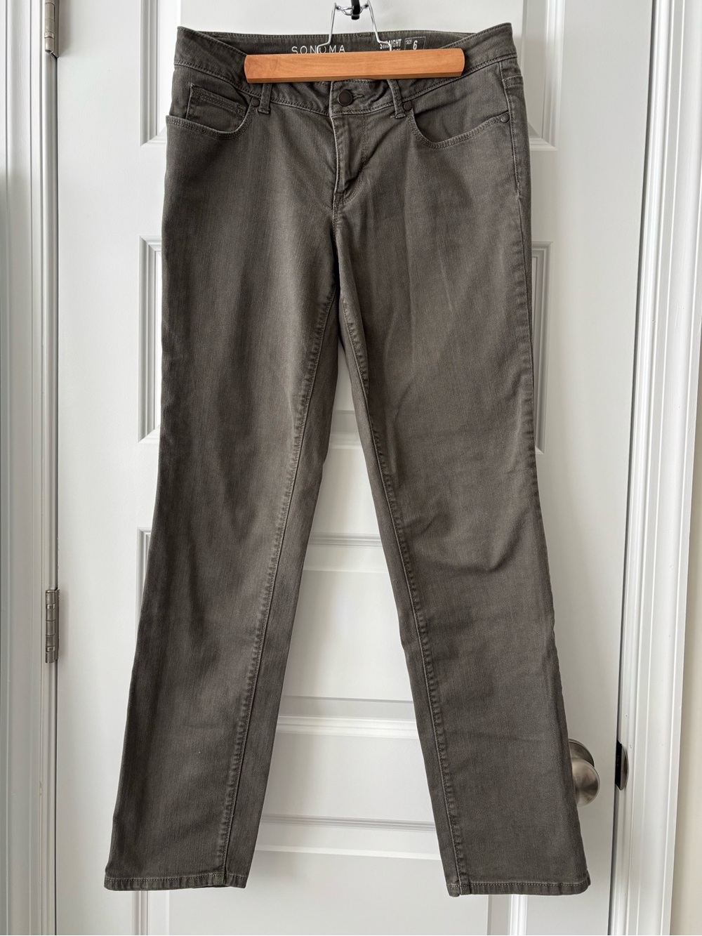 Sonoma Life + Style Olive Green Straight Mid Rise Jeans Size 6